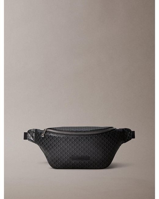 Marsupio Con Emblem Logo All-Over di Calvin Klein in Gray da Uomo