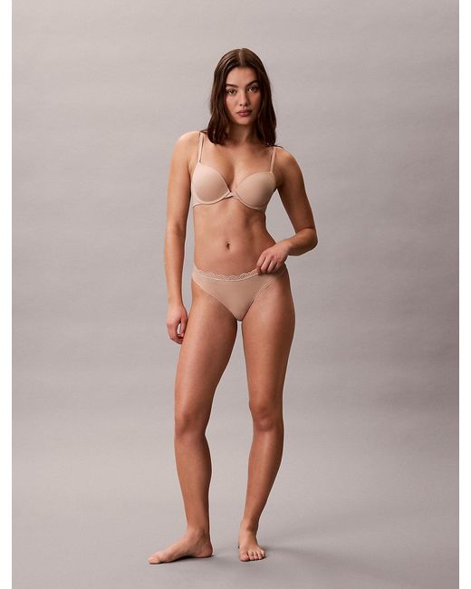 String Taille Basse Calvin Klein en coloris Brown