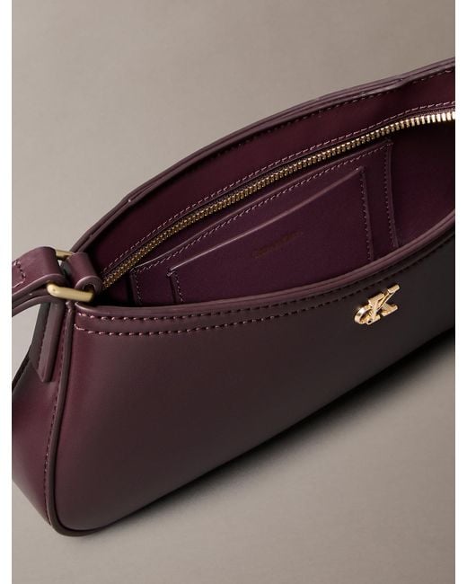 Borsa Da Spalla Con Elementi Metallici Con Logo Monogramma di Calvin Klein in Brown