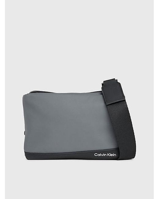Calvin Klein Wandelbare Crossbody Bag in Gray für Herren