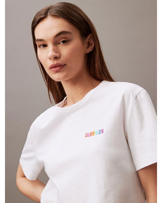 T-shirt d'intérieur - Intense Power Pride Calvin Klein en coloris White