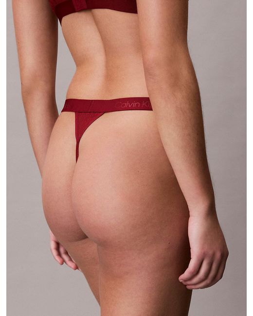 String Calvin Klein en coloris White