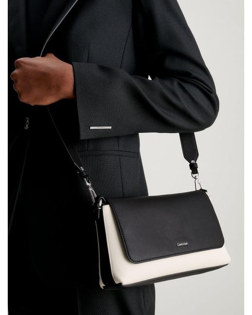 Calvin Klein Shoulder Bag in White | Lyst UK