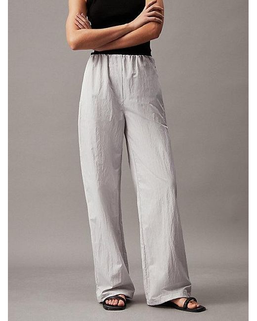 Pantalones Parachute holgados Calvin Klein de color White
