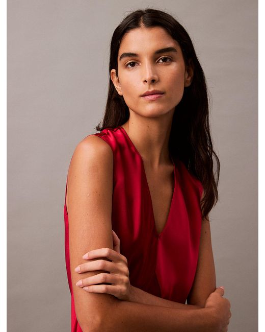 Abito Con Scollo A V di Calvin Klein in Red