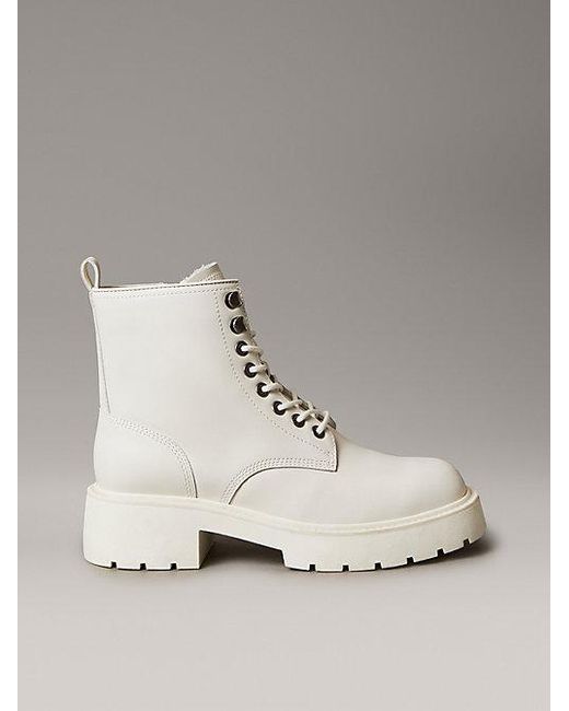 Botas con cordones chunky de tacón de piel Calvin Klein de color Natural