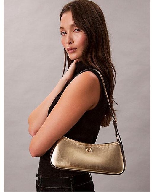 Calvin Klein Kleine Metallic Schoudertas Met Monogram in het Natural