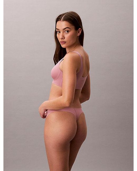 Calvin Klein String in het Pink