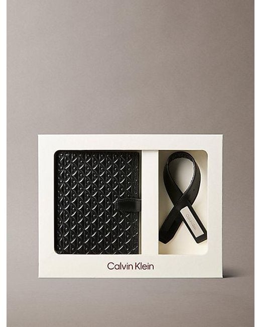 Juego de tarjetero para pasaporte e identificador de maleta con monograma Calvin Klein de hombre de color Black