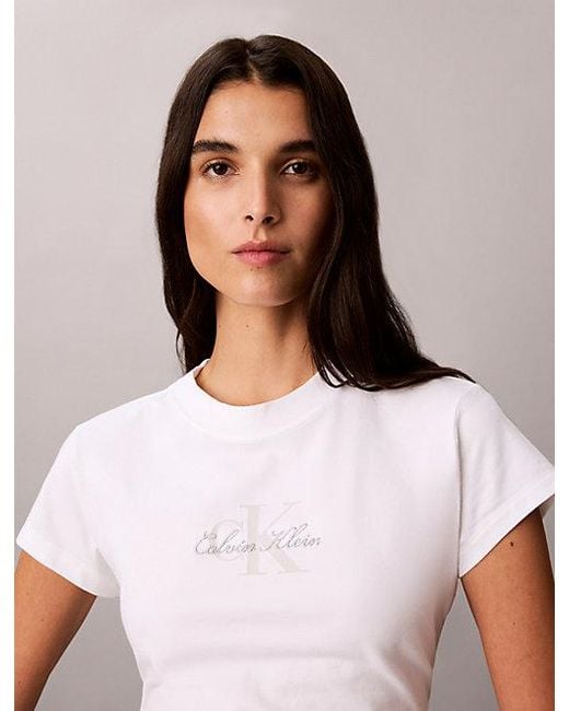 Calvin Klein White Jeans Monologo Baby Tee