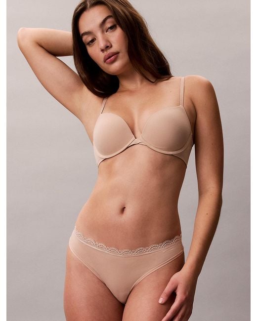 String Taille Basse Calvin Klein en coloris Brown