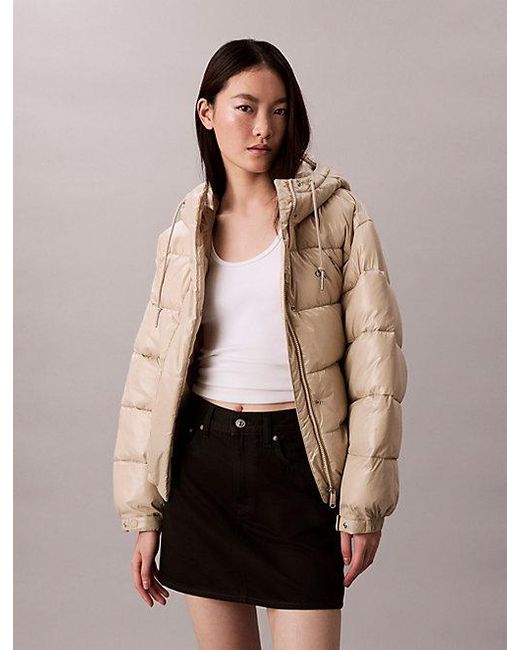 Calvin Klein Pufferjack Met Capuchon En Hoogglans Afwerking in het Natural