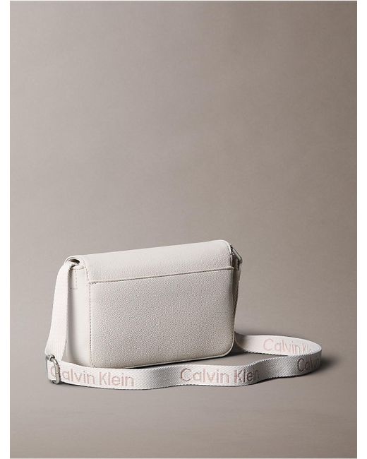 Calvin Klein Calvin Klein All Day Phone Flap Crossbody Bag