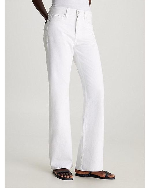 Relaxed Bootcut Jeans Calvin Klein de color White