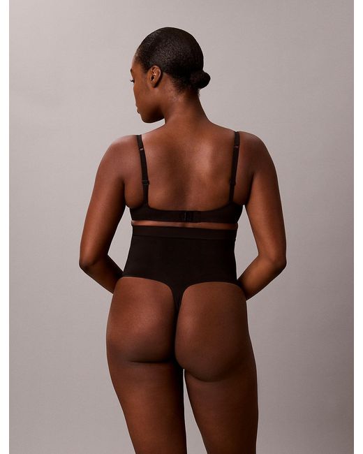 String Échancré Shapewear Calvin Klein en coloris Black