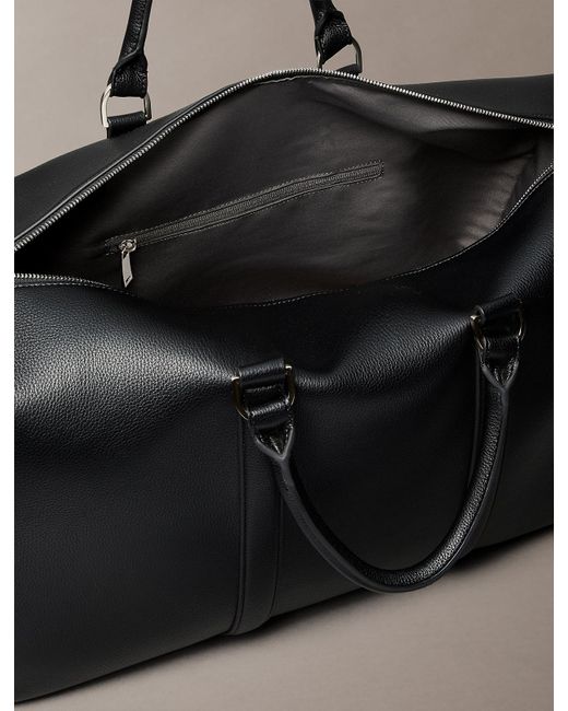 Borsa A Sacco Micro Martellata di Calvin Klein in Gray da Uomo