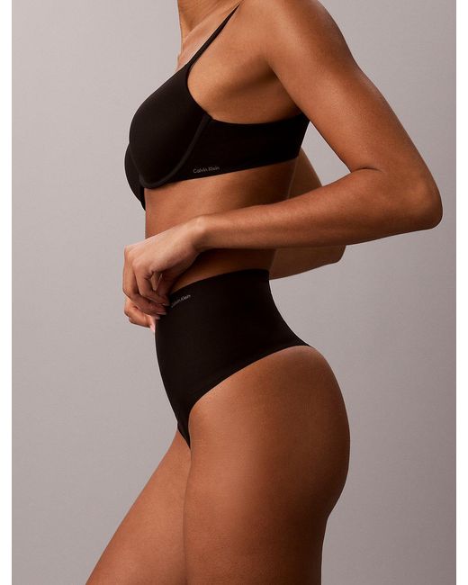 String Shapewear Calvin Klein en coloris Black