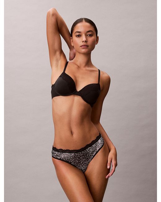 String Taille Basse Calvin Klein en coloris Multicolor