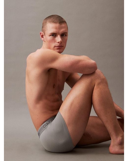 Boxers taille basse - Micro Stretch Cooling Calvin Klein pour homme en coloris Gray