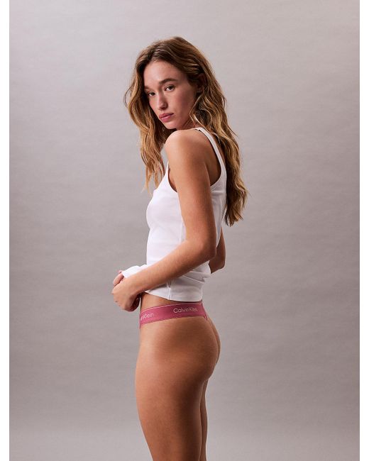 String Calvin Klein en coloris White