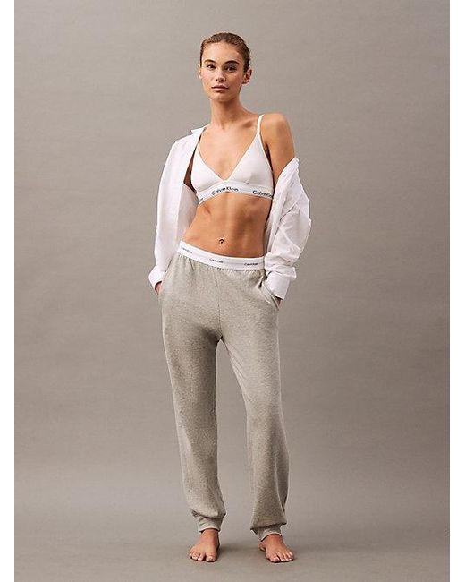 Pantalón de chándal de estar por casa - Icon Cotton Terry Calvin Klein de color Gray