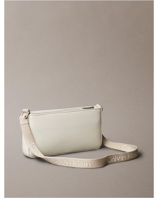 【 】★バッグ★ All Day Phone Crossbody Bag Calvin Klein Calvin Klein All Day Phone Zip Crossbody Bag in