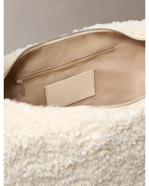 Borsa A Tracolla Grande Sherpa di Calvin Klein in Natural