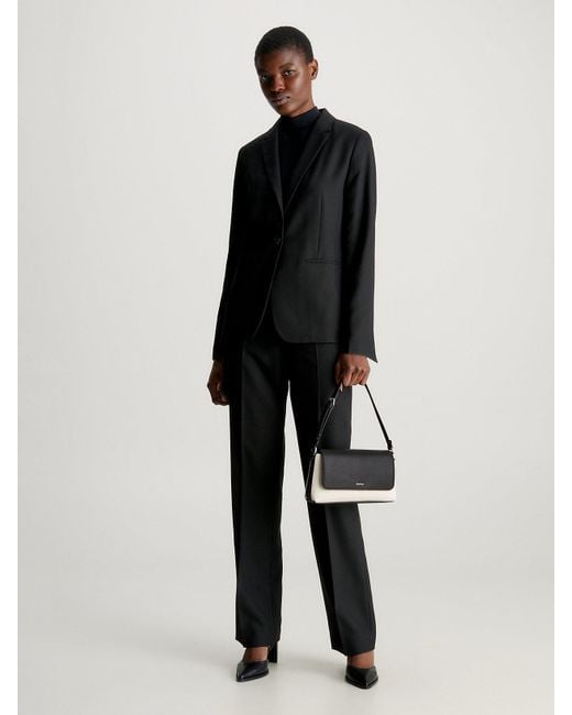 Calvin Klein Shoulder Bag in White | Lyst UK