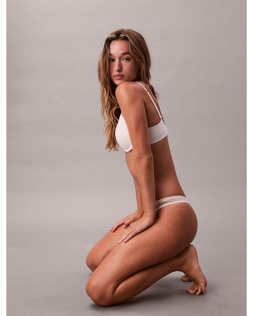 String Calvin Klein en coloris Multicolor