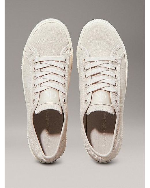 Calvin Klein Canvas Sneakers Met Laag Profiel in het Metallic