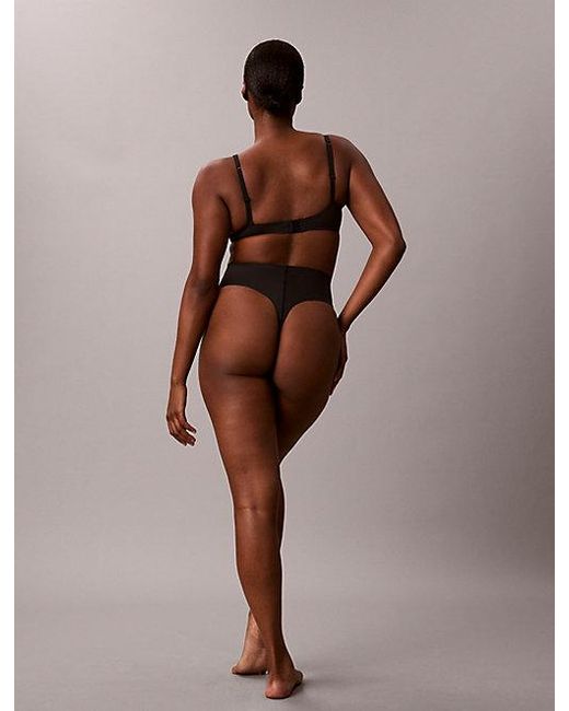 Calvin Klein Vormende Shapewear String in het Brown