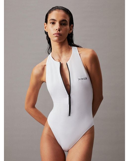 Maillot de bain dos nageur - Intense Power Calvin Klein en coloris Gray