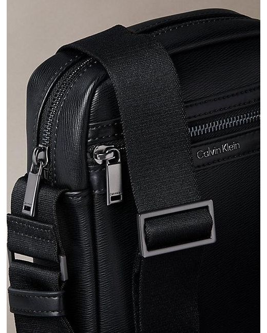 Calvin Klein Gestructureerde Reportertas Met Rits in het Black voor heren