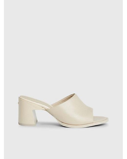 Sandalias de piel con tacón Calvin Klein de color White