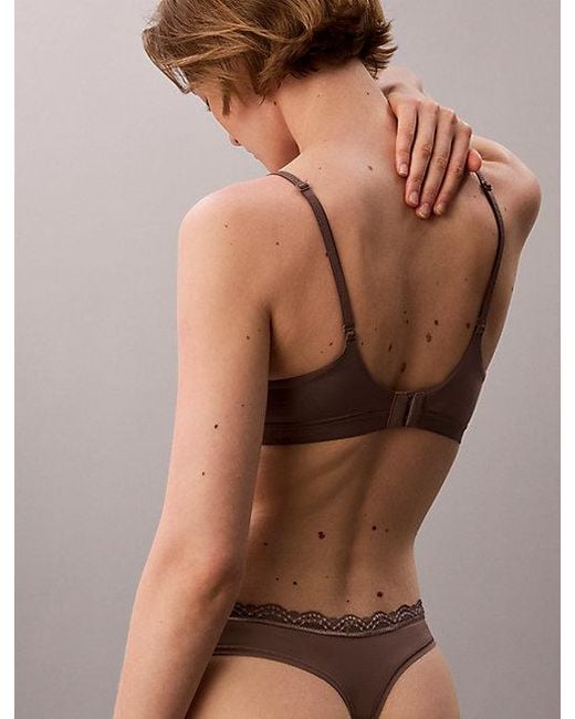 Calvin Klein Natural Low Rise Thong Micro Stretch With Lace