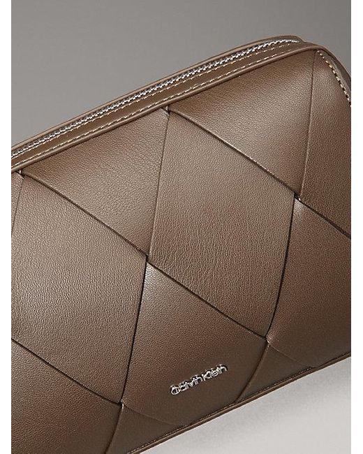 Calvin Klein Geweven Crossbody Cameratas in het Gray
