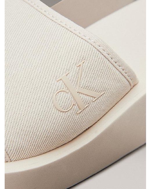 Calvin Klein Canvas Plateausliders Met Sleehak in het Gray