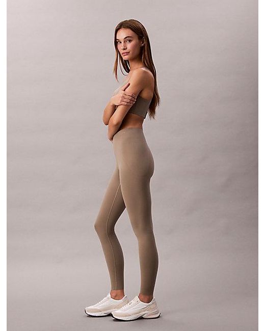 Calvin Klein Onzichtbare Shapewear Performance Egging in het Natural