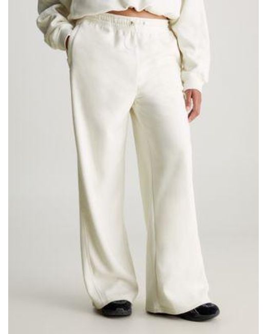 Calvin Klein Polar Fleece joggingbroek Met Wijde Pijpen in het White