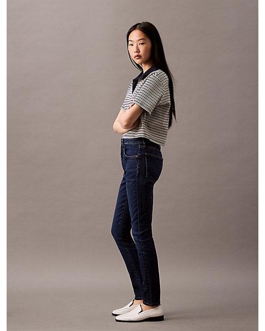 Calvin Klein Mid Rise Skinny Jeans in het Blue