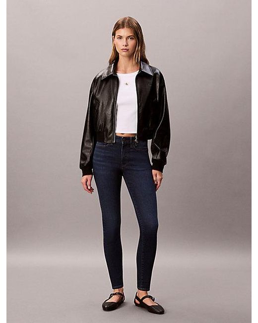 Calvin Klein Mid Rise Skinny Jeans in het Blue