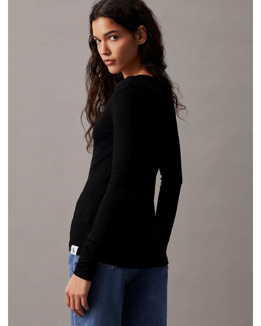 Gilet slim à col en V en maille côtelée Calvin Klein en coloris Black