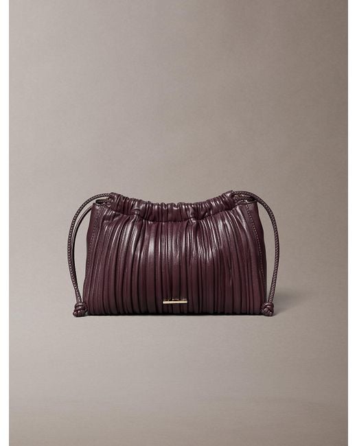 Borsa A Tracolla Plissettata Con Catena E Cordoncino di Calvin Klein in Brown