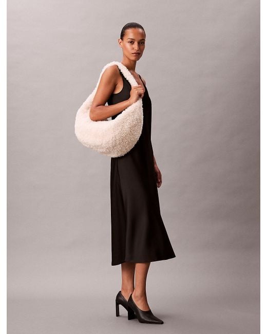 Borsa A Tracolla Grande Sherpa di Calvin Klein in Natural