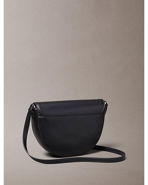Calvin Klein Black Satteltasche Mit Monogramm-Logo-Prägung