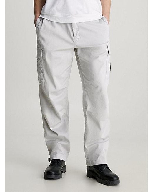 Shorts cargo de sarga de algodón Calvin Klein de hombre de color White
