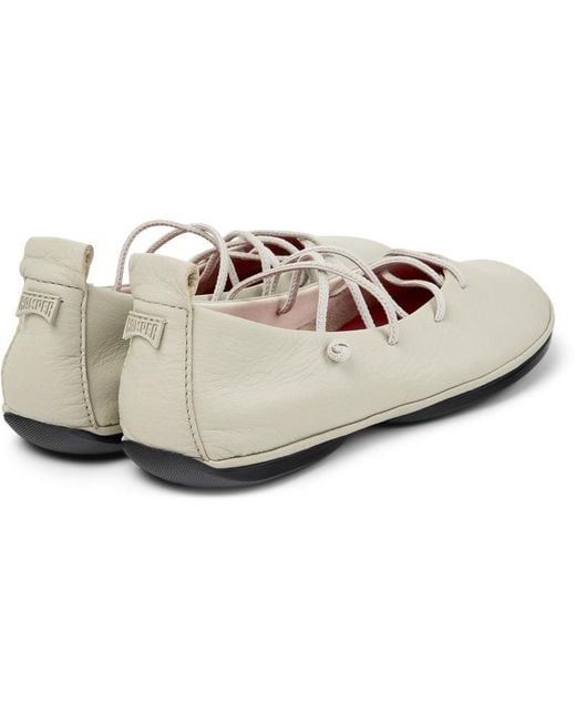 Camper White Right Nina