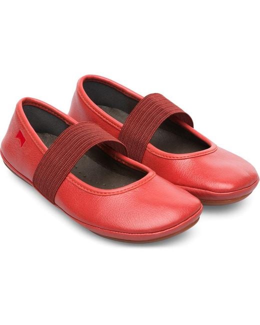 Camper Red Right