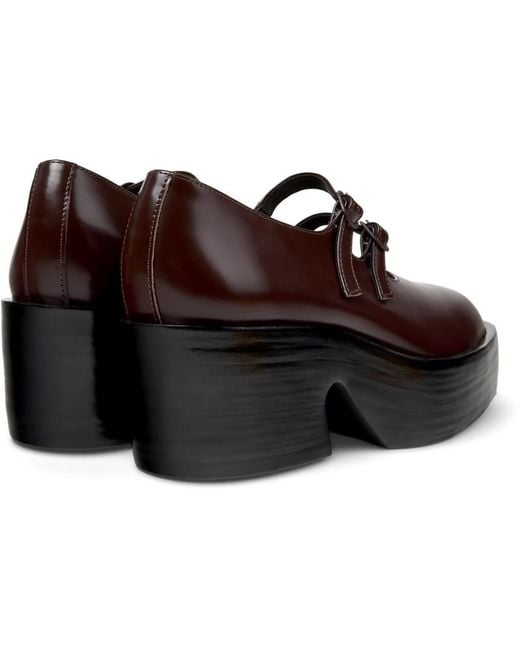 Casual Camper de color Brown