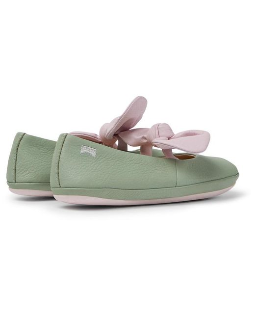 Camper Green Right